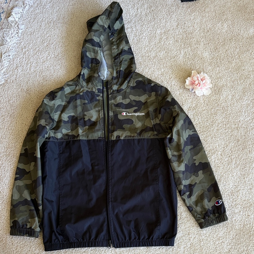 Champion Camo and Black Kids' Hooded Windbreaker/rain Jacket, M